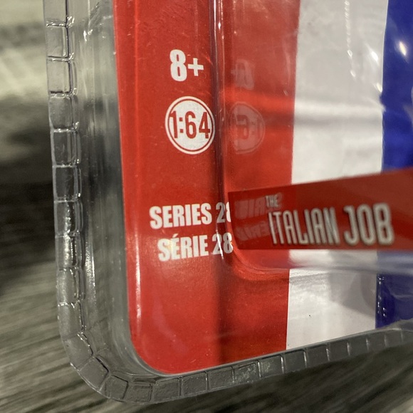 GreenLight | The Italian Job: 1967 Austin Mini Cooper S 1275 MKI - Die-Cast Car - Picture 5 of 10